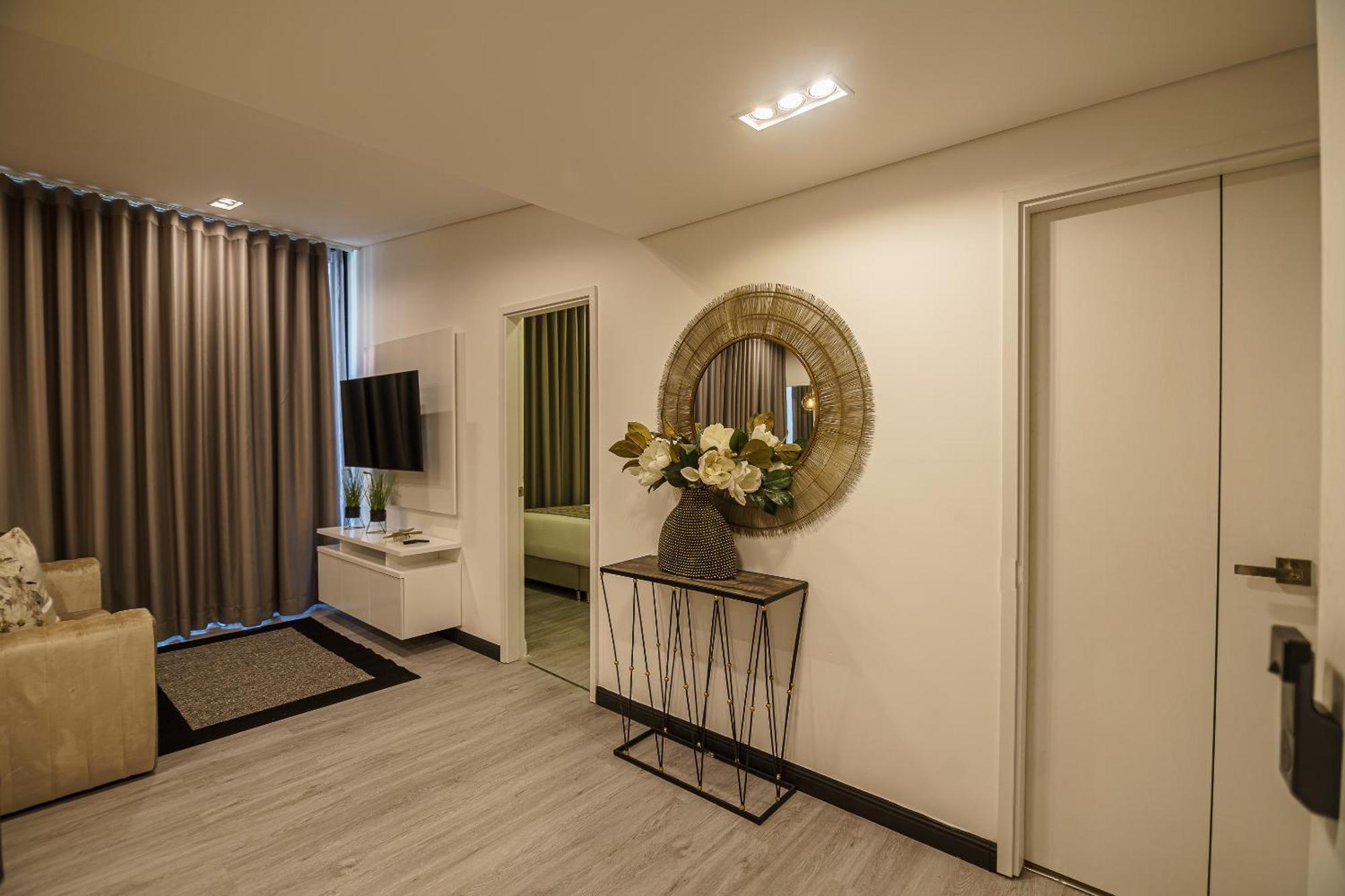 First Class Hotel Μεντεγίν Εξωτερικό φωτογραφία